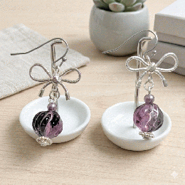 20260330-13パープル チェコビーズ リボン ピアス シルバー 揺れる シアー 上品 大人可