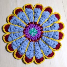 マルチカラー　手編みニット座布団　0002