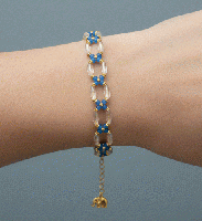 スカイブルーとクリアガラスの編みブレスレット|夏 爽やか 涼しげ 　20251223-6